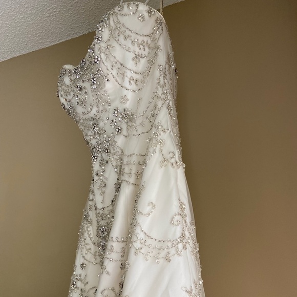 Sottero and Midgley Ivory Raquelle 72743 Wedding Dress w/Mermaid Silhouette - Picture 8 of 16